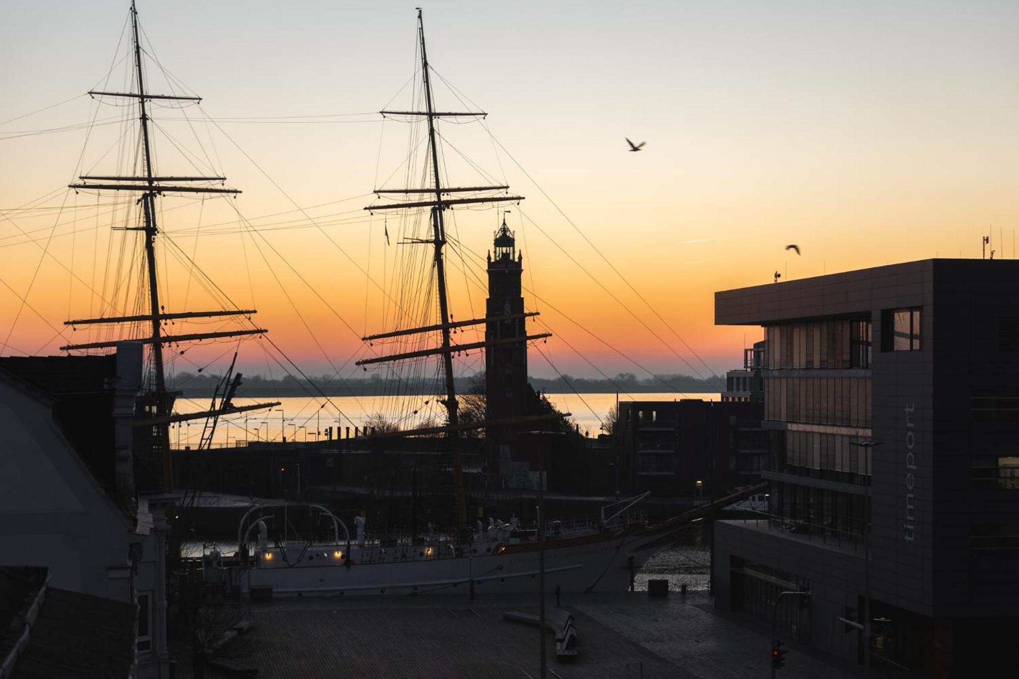 Koje Neun I Apartment Im Zentrum Mit Hafenblick Bremerhaven Luaran gambar